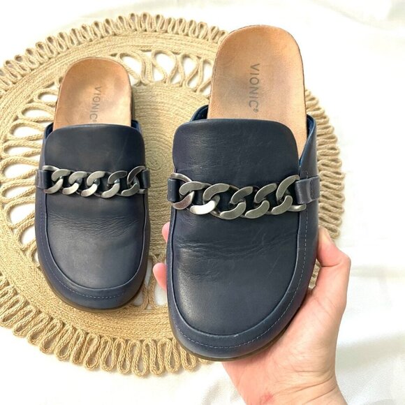 Vionic Georgie Navy Leather Chain Slip-On Mules Size 8.5 - Picture 2 of 10